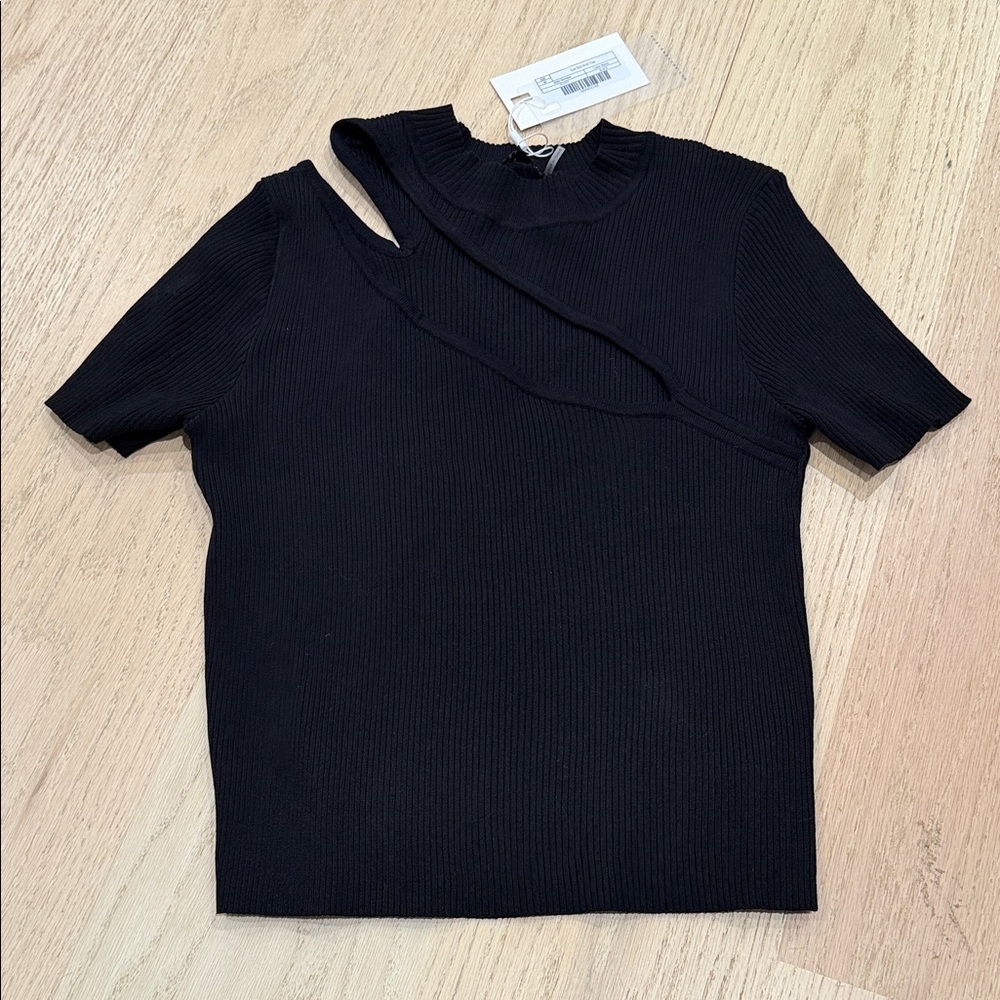 Endless Rose Black Short Sleeve Top